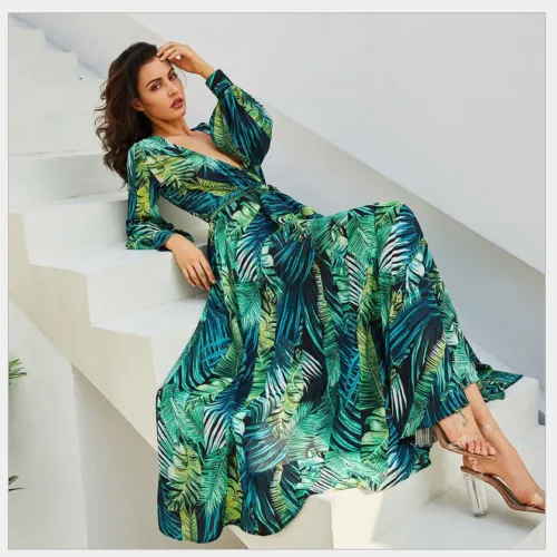 Charming 2023 Women's Floral Printed Boho Vintage Maxi Dress with Long Sleeves and V-Neck"