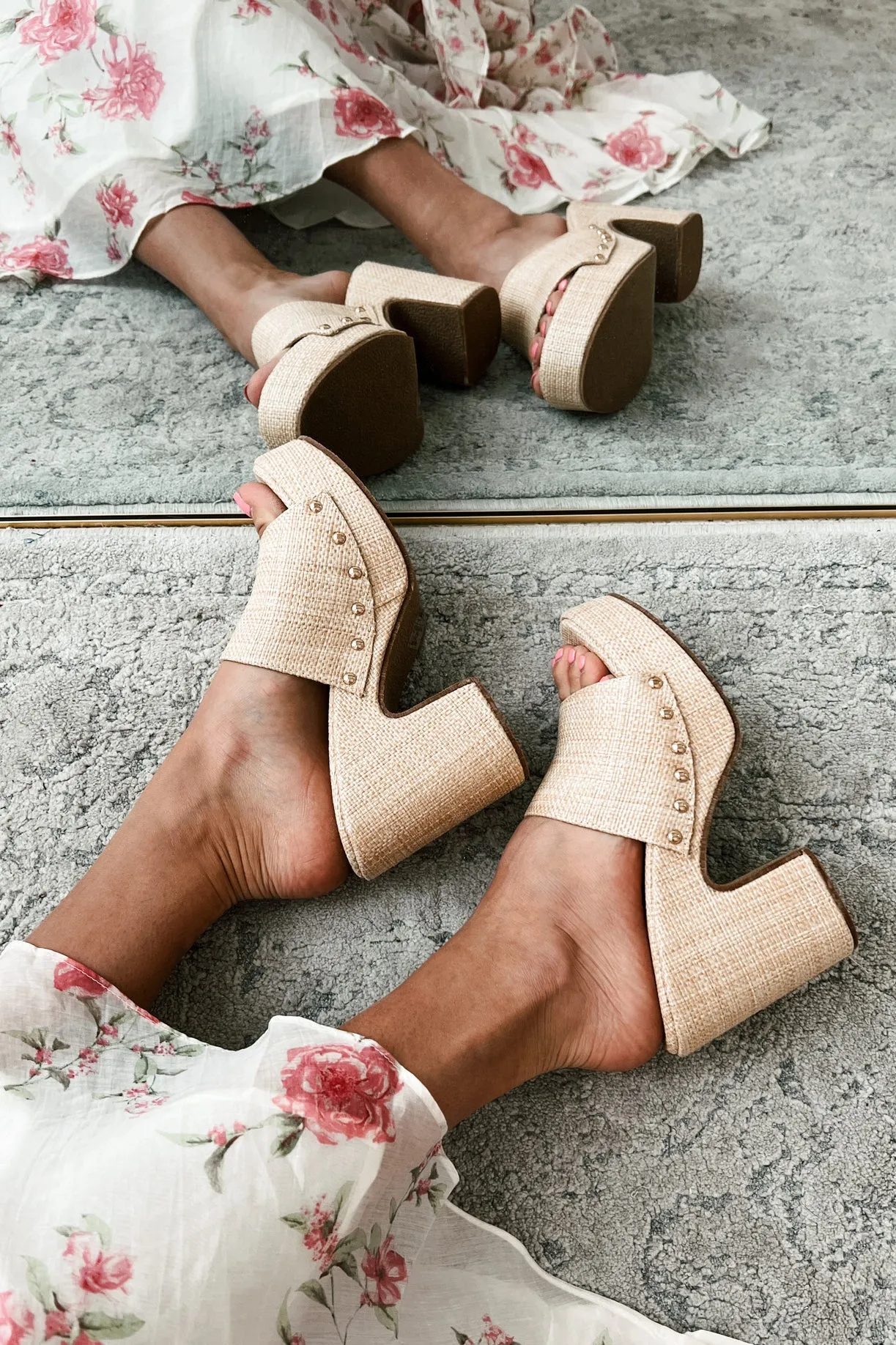 Coastal Classic Studded Platform Sandals (Beige Raffia)