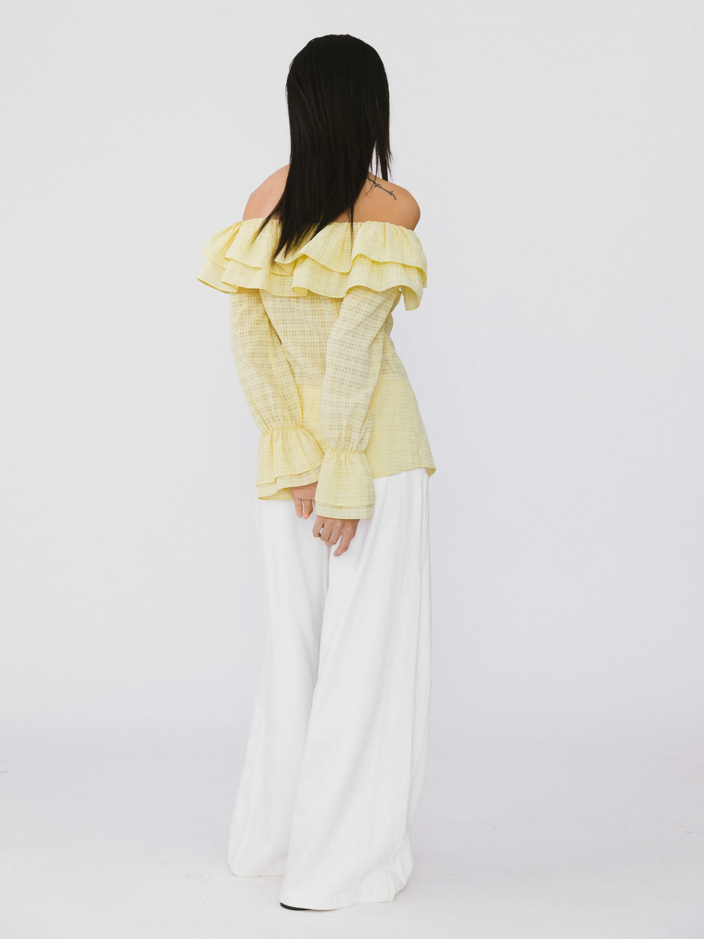 Frills Volume Off Neckline Shirt