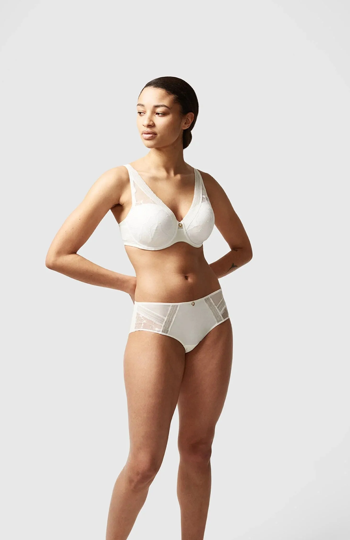 True Lace Plunge Spacer Bra