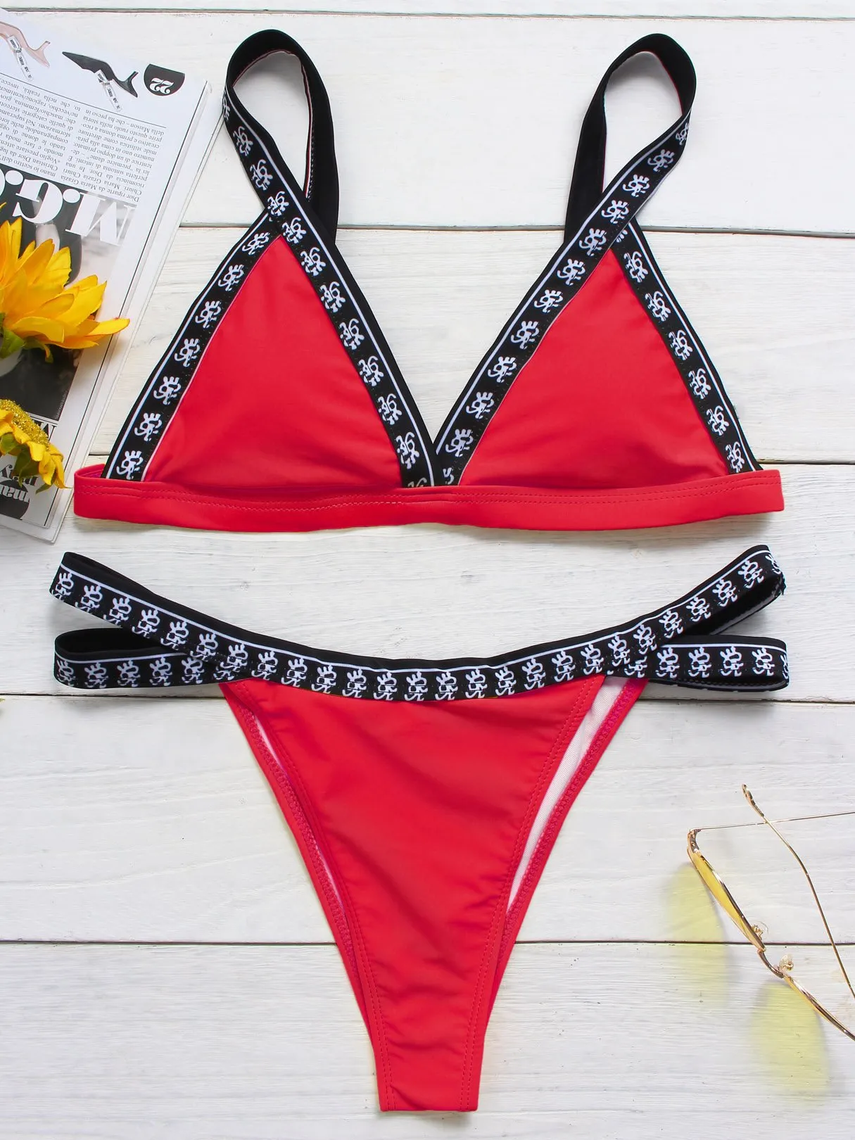 Wholesale Red V-Neck Sleeveless Plain Cut Out Two Piece Bikini